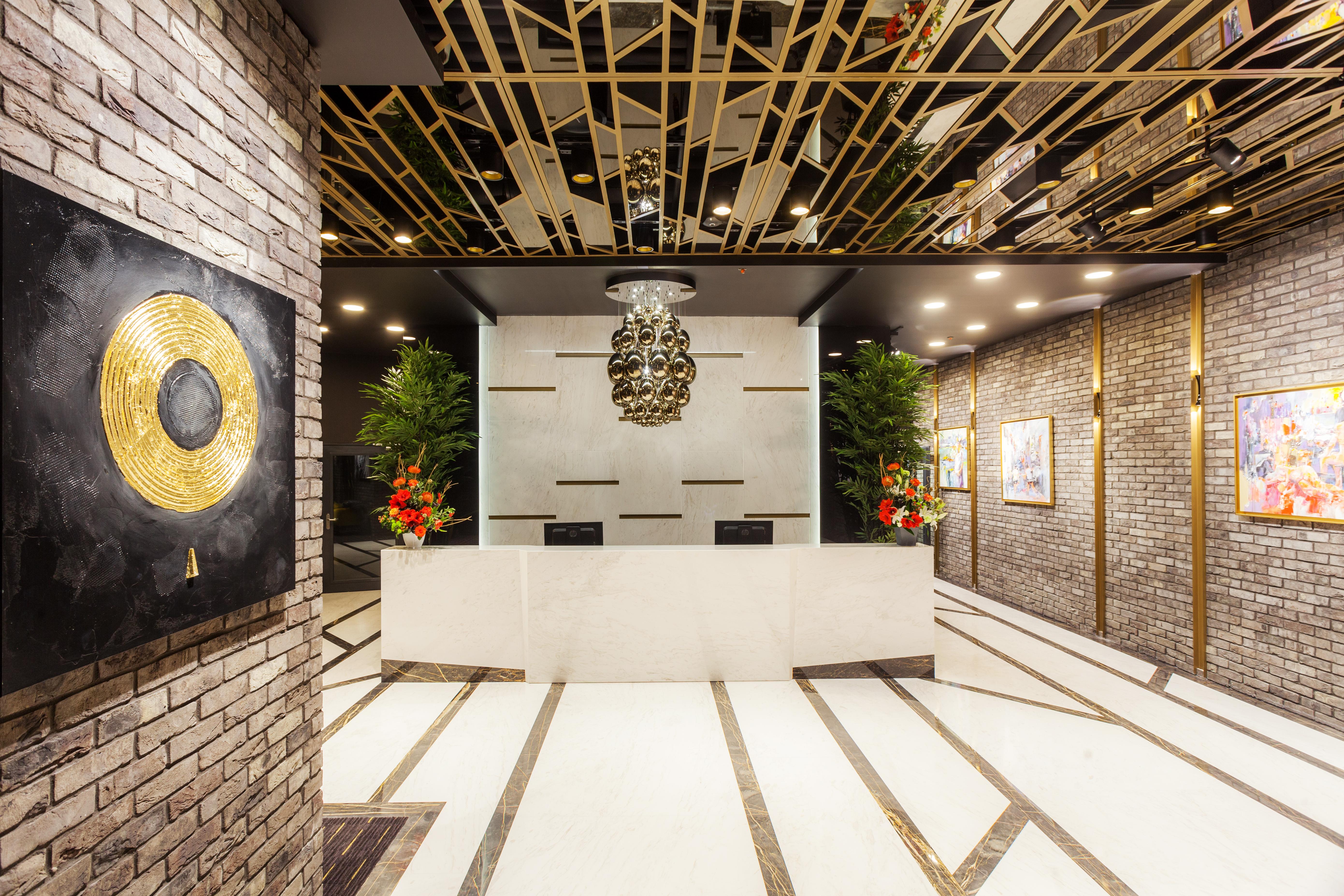 Hotel Platinia Cluj-Napoca Exteriör bild The lobby of the hotel