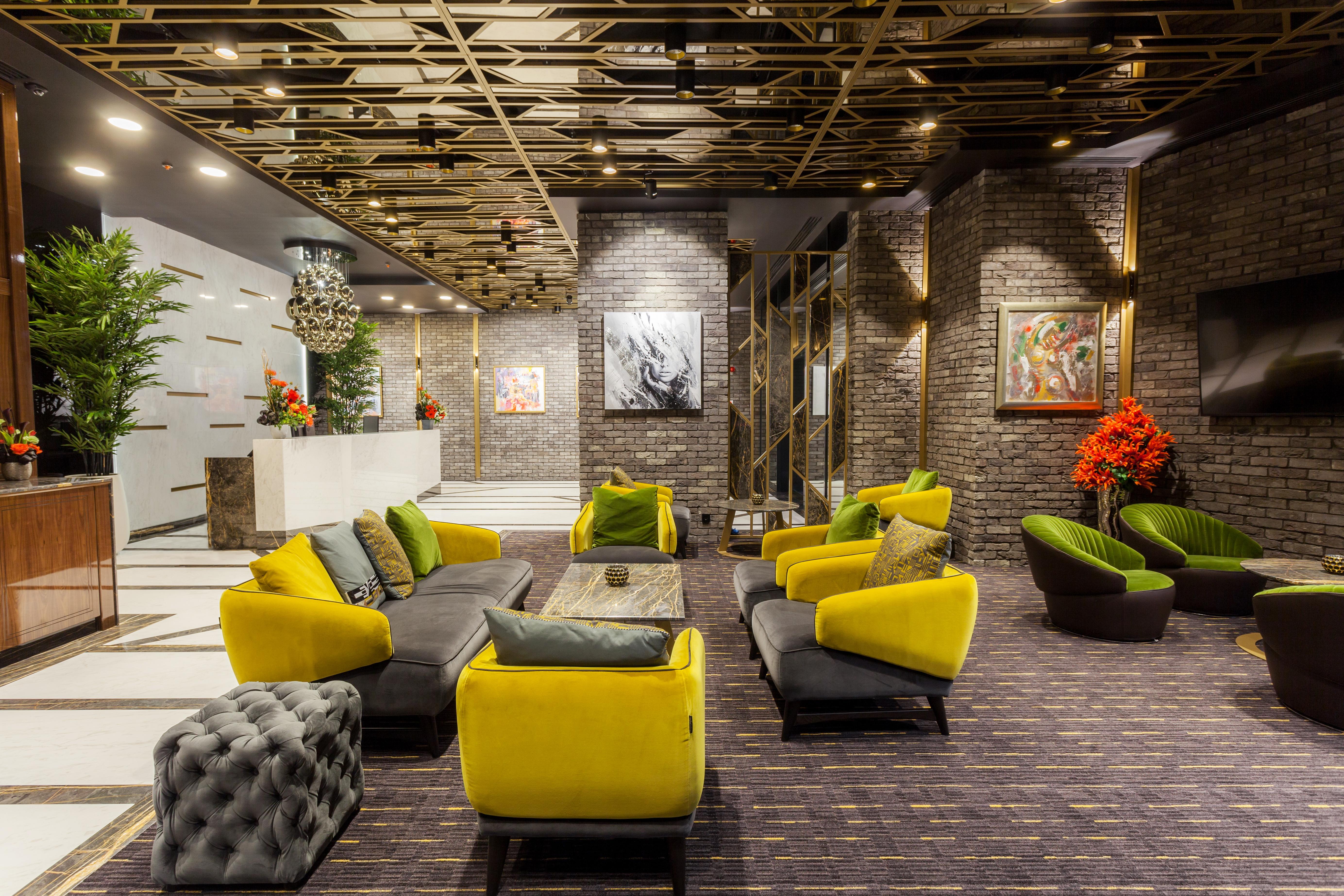 Hotel Platinia Cluj-Napoca Exteriör bild The lobby of the hotel